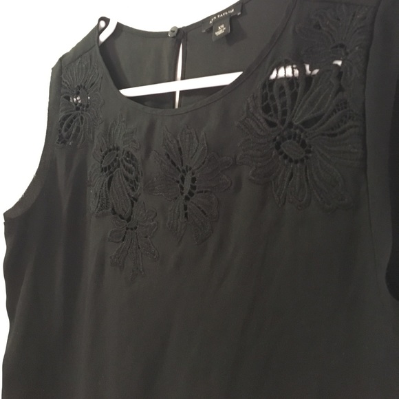 Ann Taylor XS black top - Picture 3 of 6
