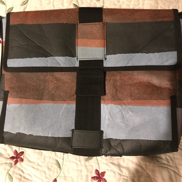 Recycled Bag - Picture 2 of 5