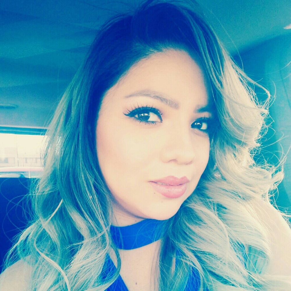 Meet your Posher, Corine