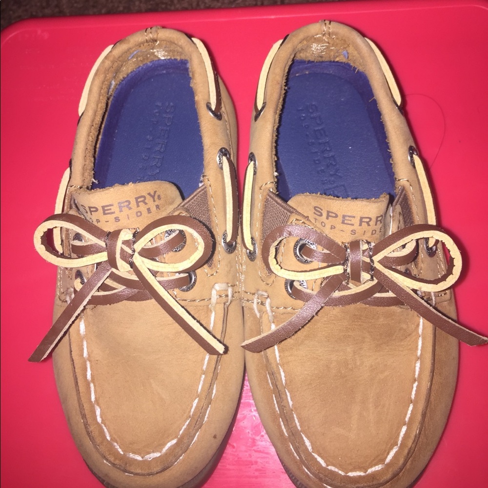 Sperry boat shoes