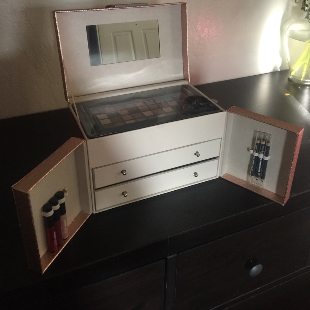 Brand new Ulta makeup kit! 💄