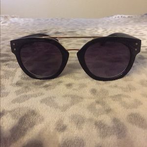 5/$25 EXPRESS sunglasses