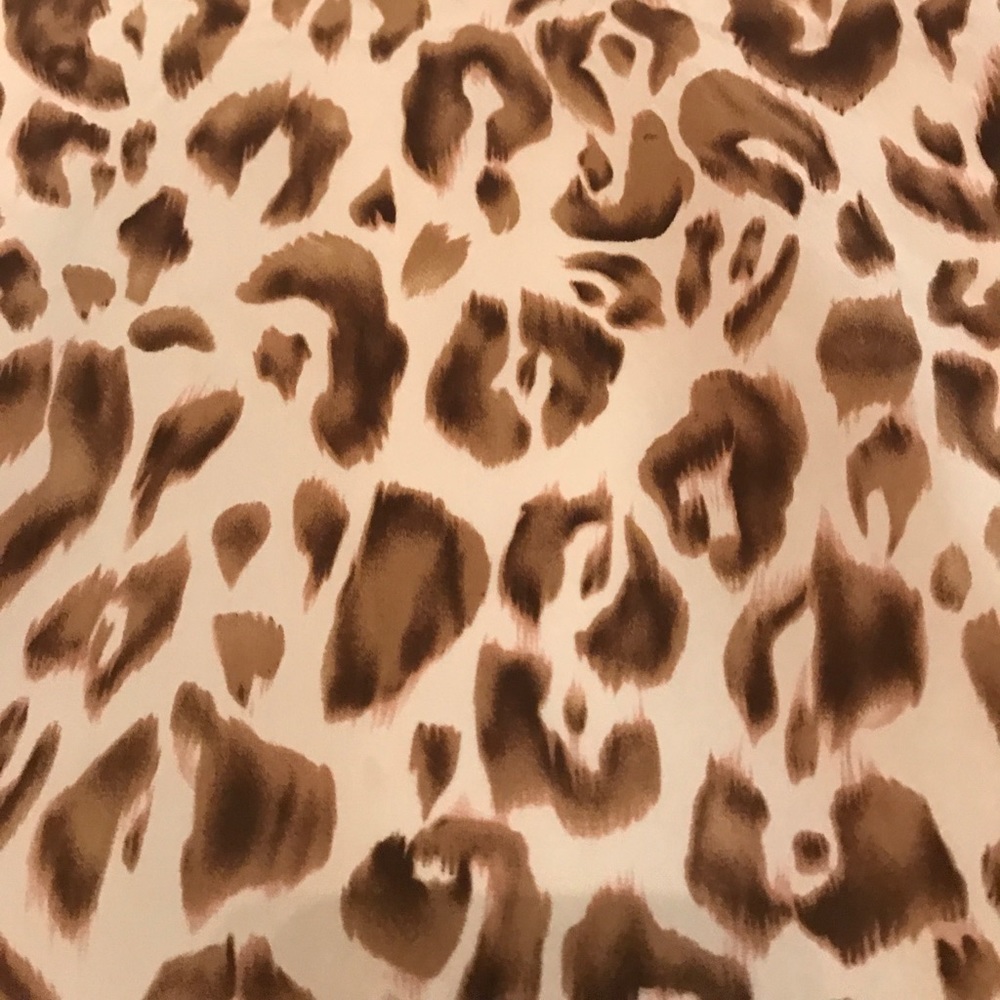 Beautiful silk leopard print shirt - Picture 3 of 3