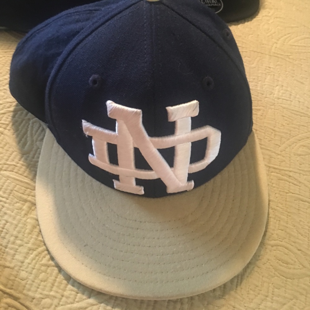 Notre dame hat