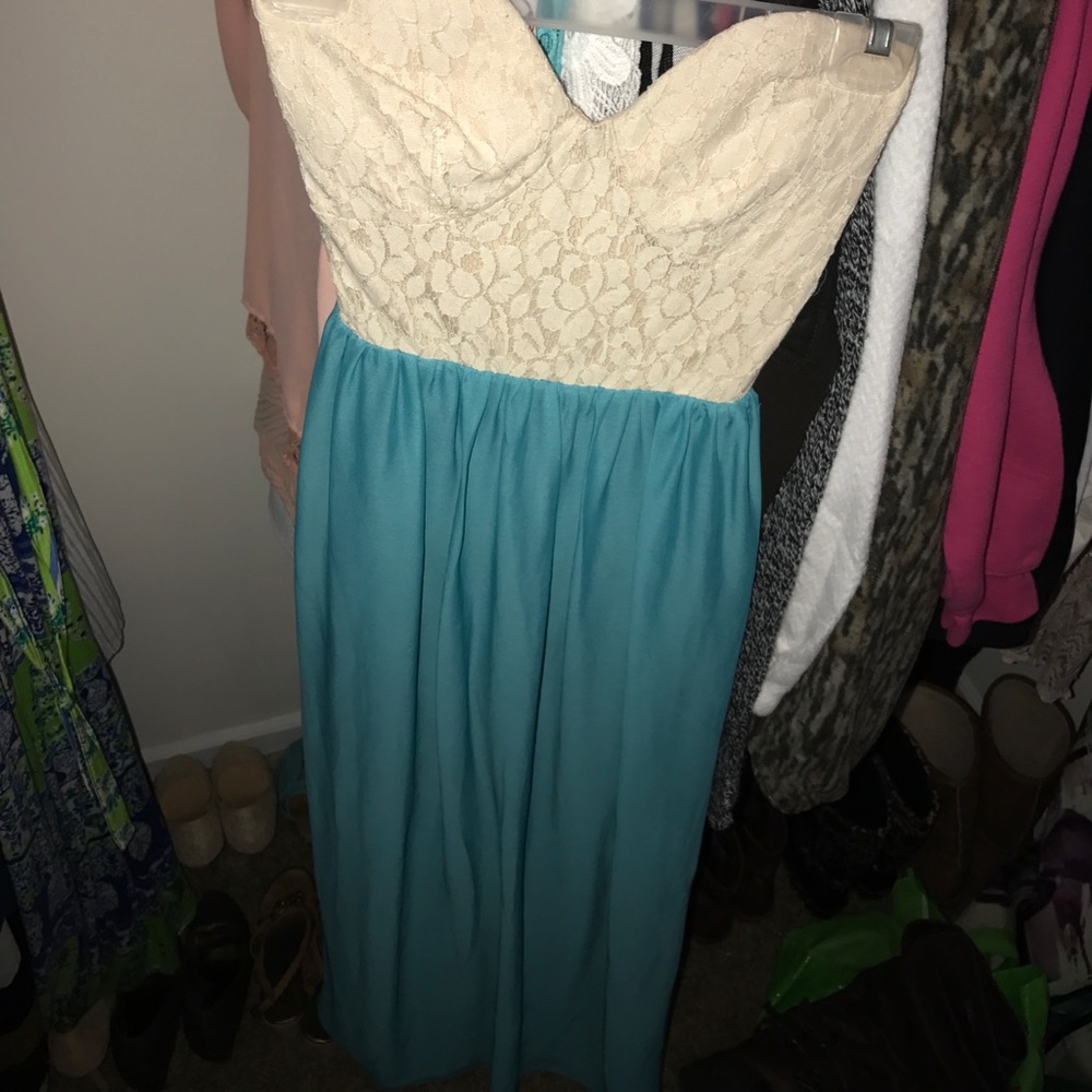 Strapless maxi