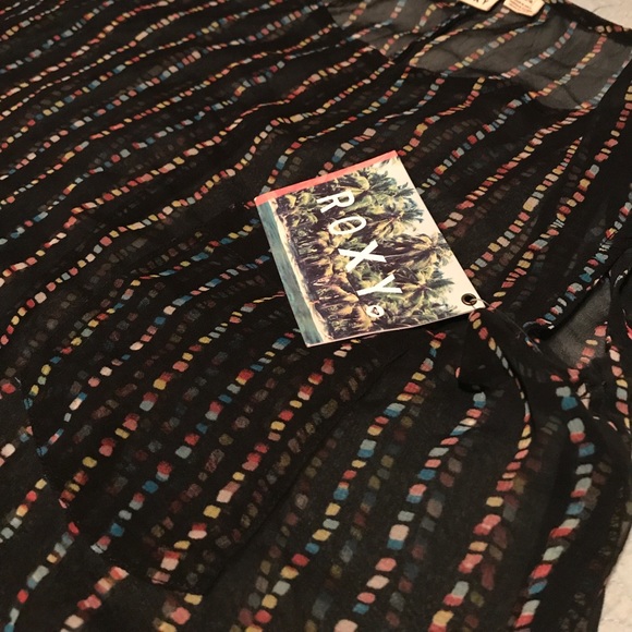 Roxy top (Large) NEW WITH TAGS - Picture 4 of 7