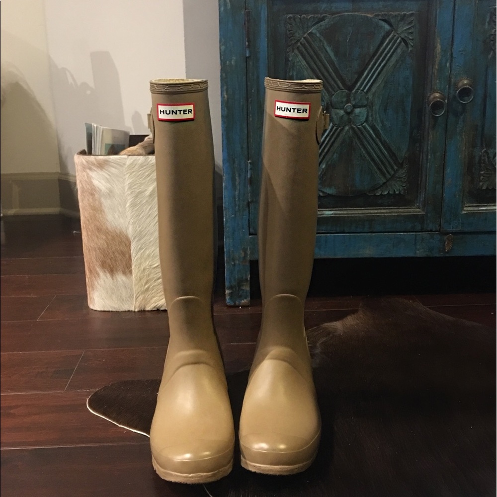 Hunter Tan Original Tall Wellington Rain Size 9