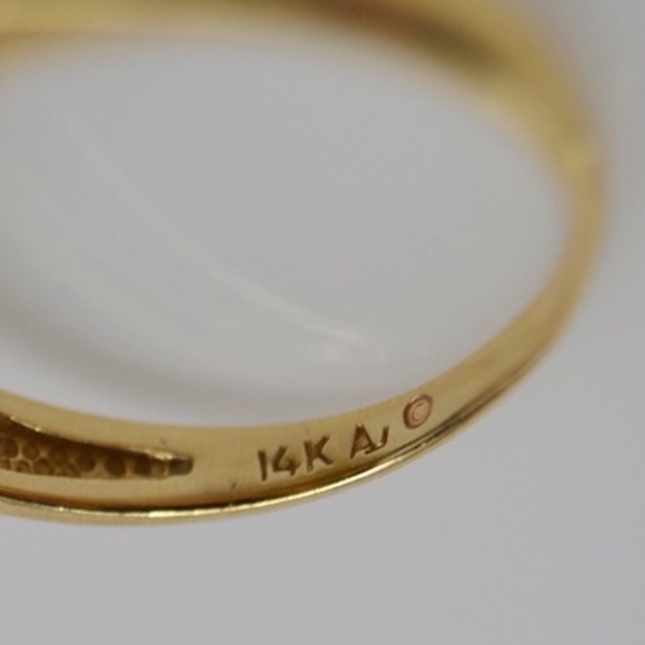 Estate 14k gold diamond ring 💍 - Picture 2 of 8