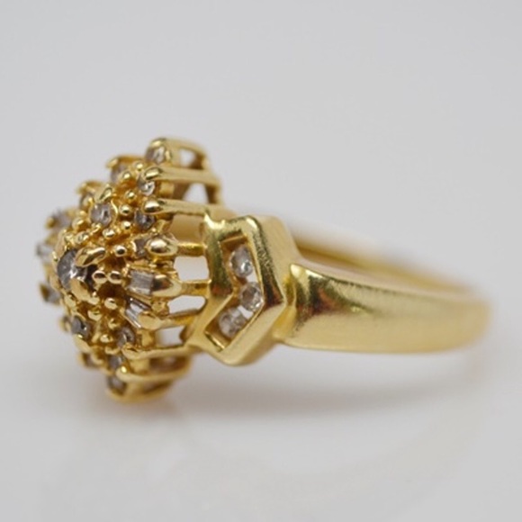 Estate 14k gold diamond ring 💍 - Picture 4 of 8