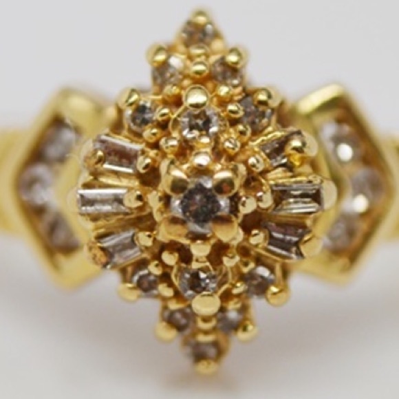 Estate 14k gold diamond ring 💍 - Picture 6 of 8