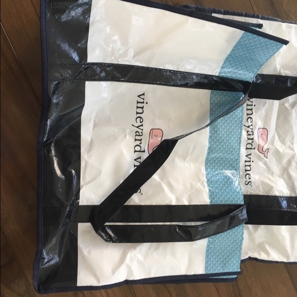 Various sizes VV bags - Picture 2 of 4