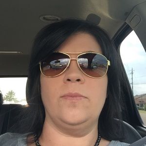 Meet your Posher, Stacey