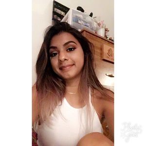 Meet your Posher, Crystal