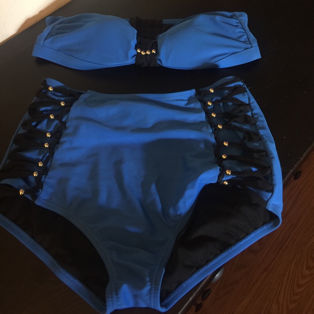 Royal blue bikini 👙