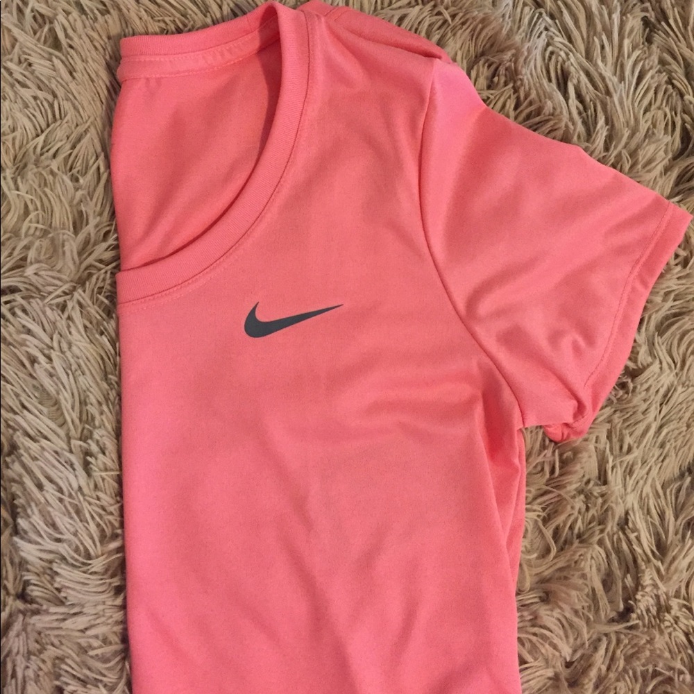 Pink Nike dri-fit shirt