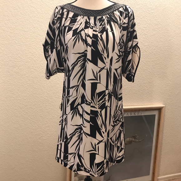Women’s BCBGMAXAZRIA Shift Dress Size S - Picture 2 of 7