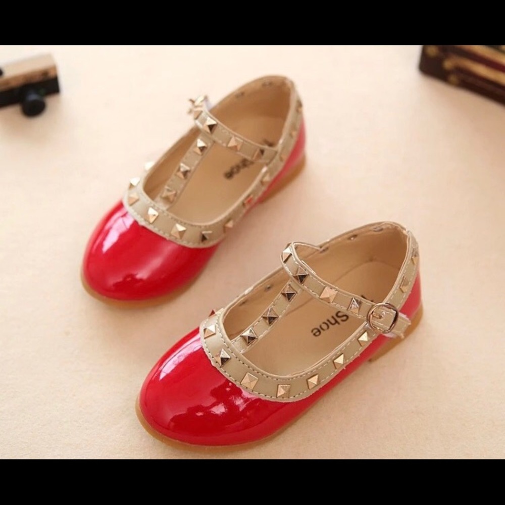 Little girls red flats or black