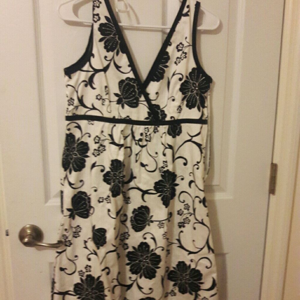 Black and white flowered dress