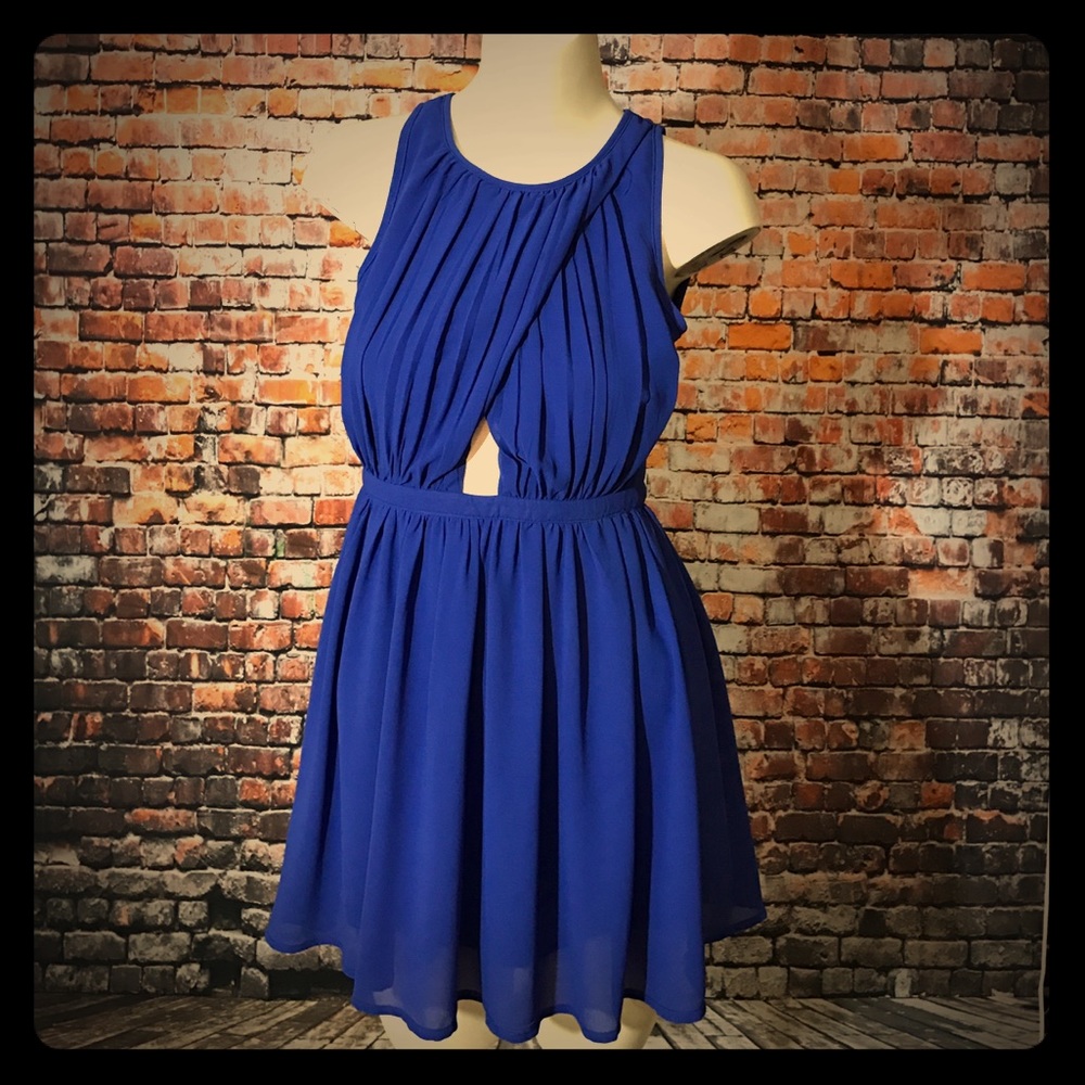 Cut Out dress!