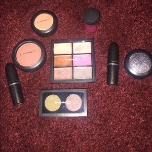 Mac makeup bundle!!!