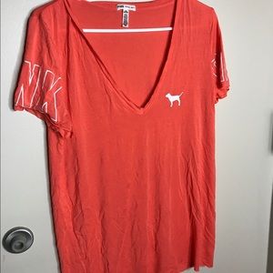 LARGE VS PINK SLEEP SHIRT