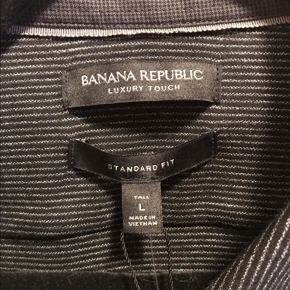 Banana Republic long sleeve luxury touch LT NWT - Picture 2 of 3