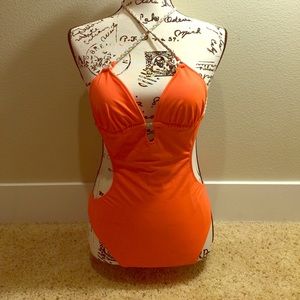 🚫SOLD🚫💋NWTIB Victoria's Secret Bathing Suit 💋