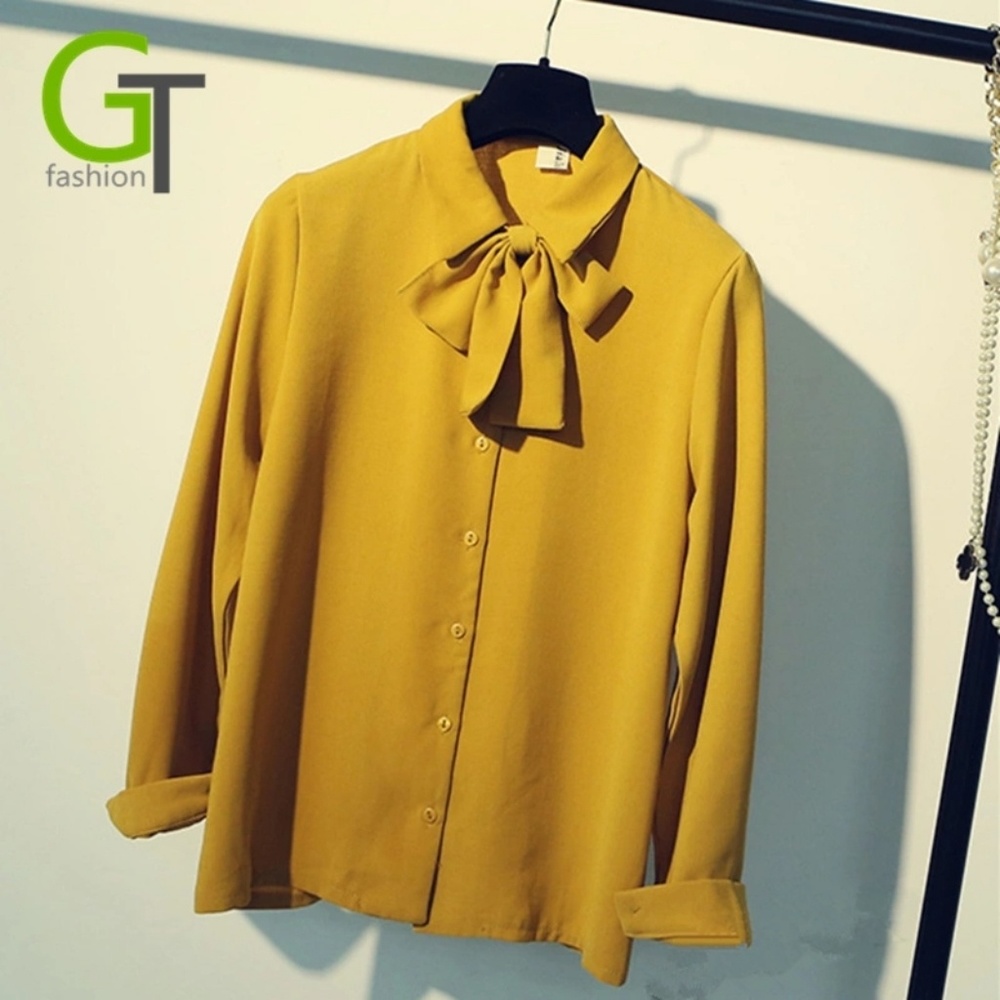 Bowtie blouse
