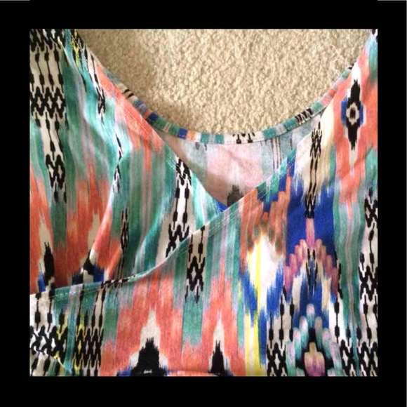 Crop top size small - Picture 2 of 2