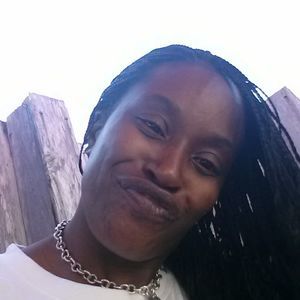 Meet your Posher, Latoya