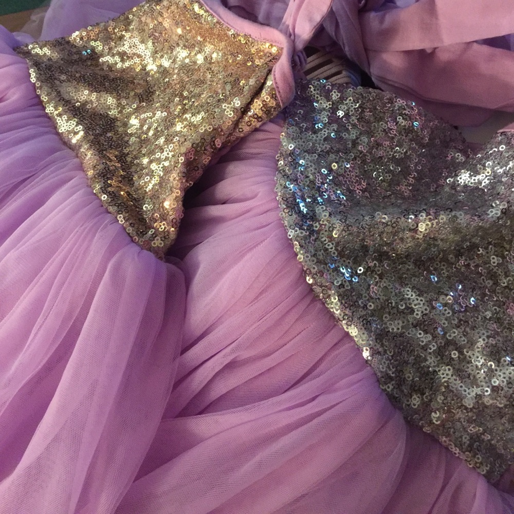 Beautiful NWOT toddler dress