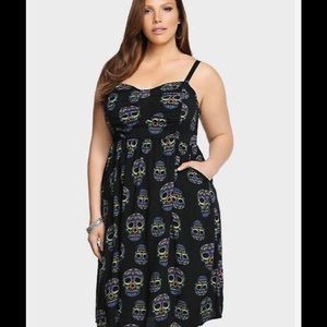 Torrid Black skull dress size 4