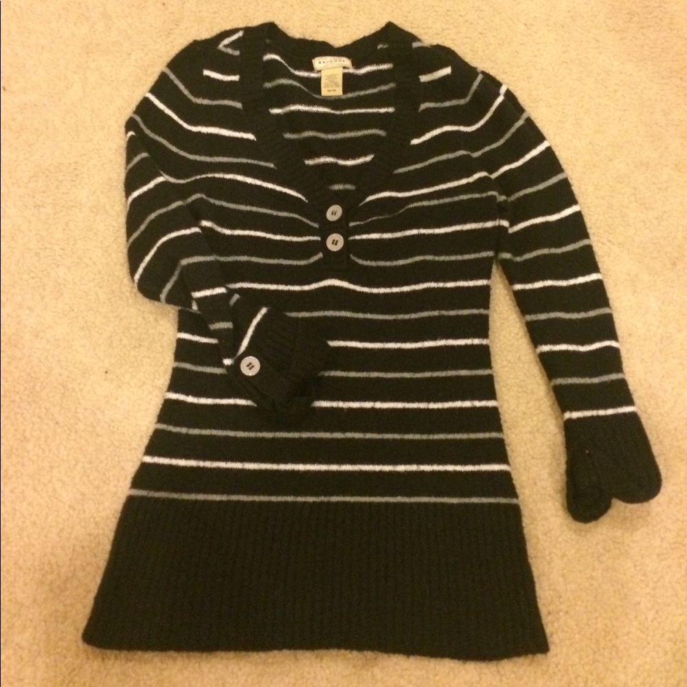 Arizona Jean Co. Black Striped Sweater