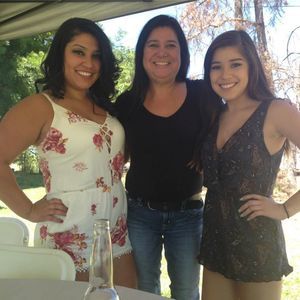 Meet your Posher, Dina