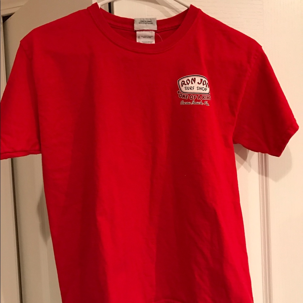 Ron Jon boys Medium red tshirt