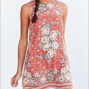 URBAN OUTFITTERS FLORAL DRESS