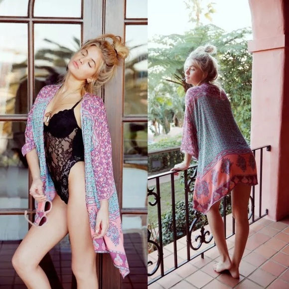 Border Print KIMONO Purple Blue Pink Coverup NEW - Picture 3 of 4