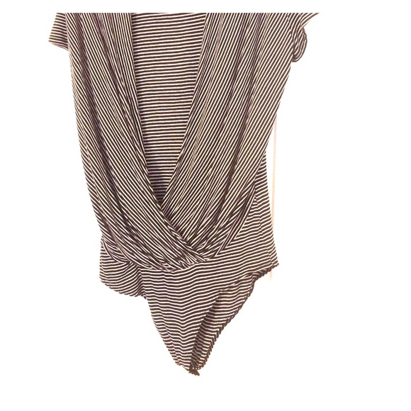 Never worn shirt! - Picture 2 of 4