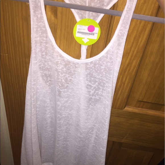 White Tank - Picture 1 of 2