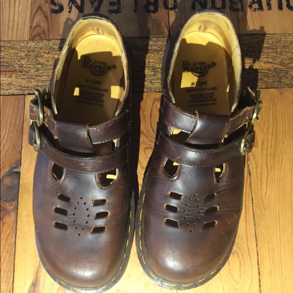 Women's Dr. Martens Maryjanes size 7/7.5 (UK 5)