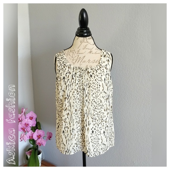 LOFT Tops - LOFT sleeveless animal print blouse