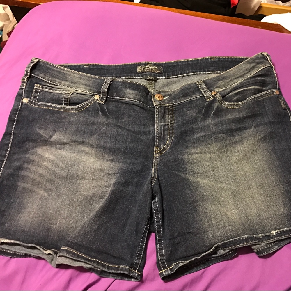 Jean shorts!