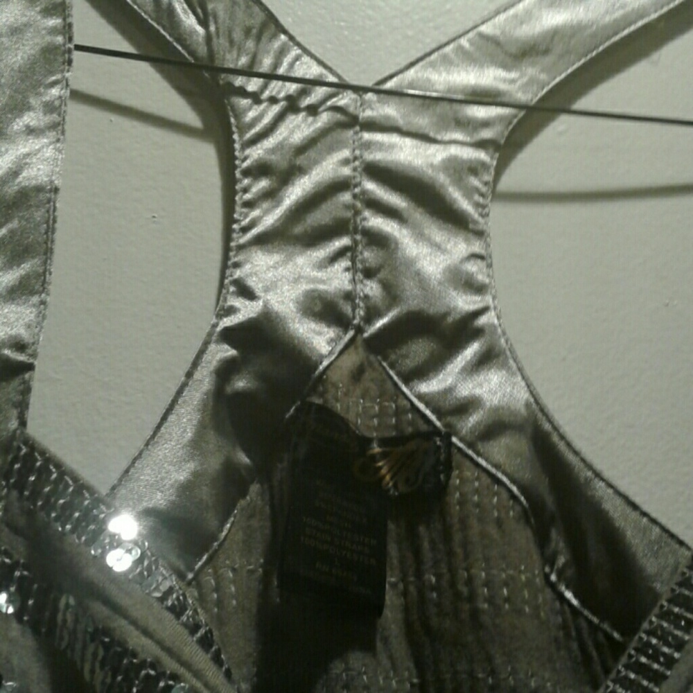 Top - Picture 3 of 4