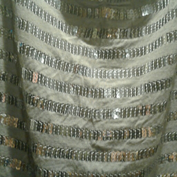 Top - Picture 2 of 4