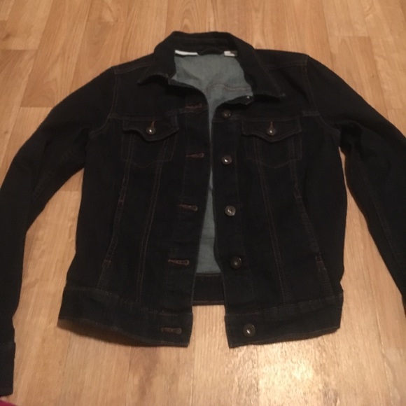 Jean jacket - Picture 1 of 1