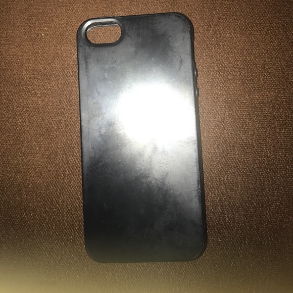Black Basic Iphone 5/5s Case - Picture 1 of 2