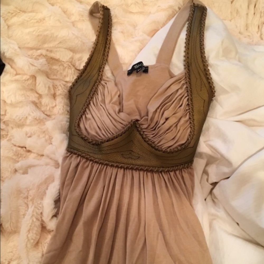 Sale! 💖Two sexy sky brand tops