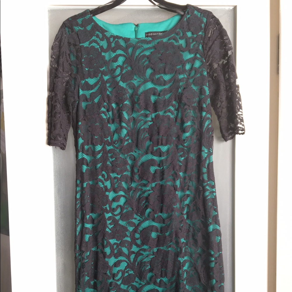 Emerald & Black Lace Cocktail Dress 🍀