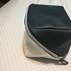 Makeup bag
