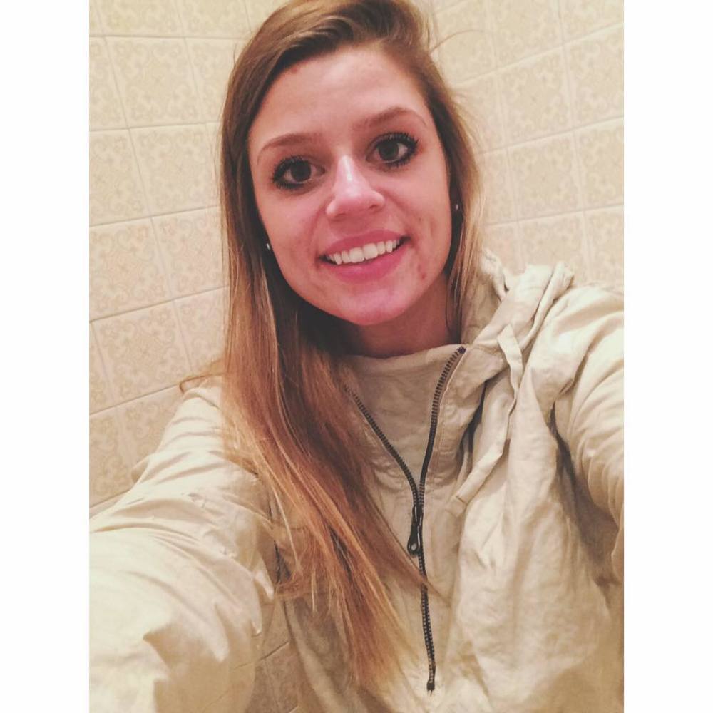 Meet your Posher, Abbey